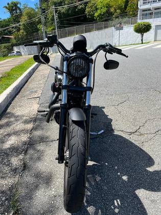 HARLEY-DAVIDSON SPORTSTER XL 883N IRON 
